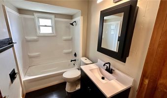 1061 Virginia Ave, Akron, OH 44306