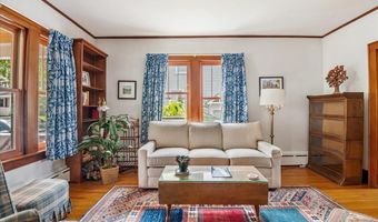 25 University Ter, Burlington, VT 05401