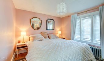 375 W Main St, Amsterdam, NY 12010