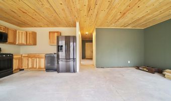 951 Swede Lake Trl SW, Backus, MN 56435