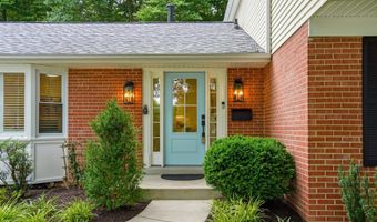 4908 WOODLAND Way, Annandale, VA 22003