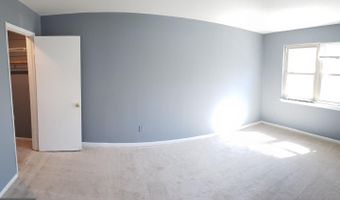 5927 QUANTRELL Ave #204, Alexandria, VA 22312