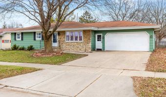 2600 S BERRY Dr, Appleton, WI 54915