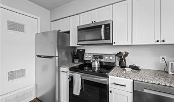 1306 SE C St, Bentonville, AR 72712