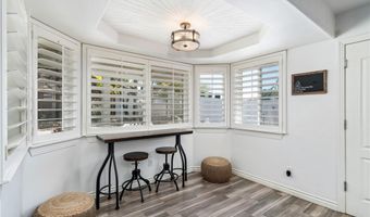 16501 Menahka Rd, Apple Valley, CA 92307