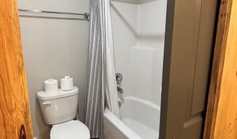 32 Shay Rd, Cascade, ID 83611