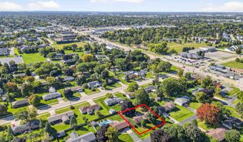 521 W SENECA Dr, Appleton, WI 54911
