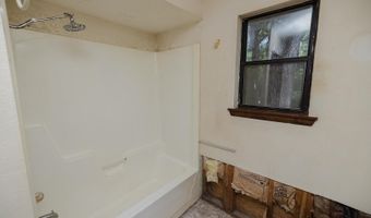 7344 SW Overland Trl, Andover, KS 67002