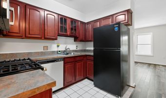3709 GRANT Pl NE B, Washington, DC 20019