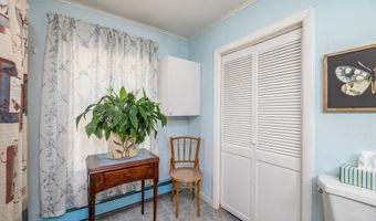 240 Middle Rd, Augusta, ME 04330