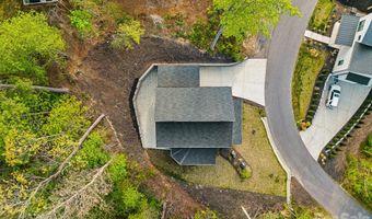 18 Winterhawk Dr, Arden, NC 28704