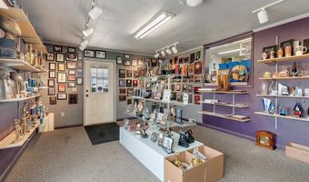 1916 S Wayne St, Auburn, IN 46706
