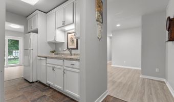10 GREEN BAY Ct 105, Appleton, WI 54911