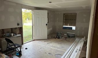 1212 Martin Luther King Blvd, Ardmore, OK 73401