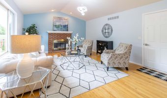 2864 Mystic Dr, Ann Arbor, MI 48103