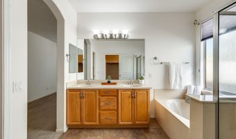 10322 W ROANOKE Ave, Avondale, AZ 85392