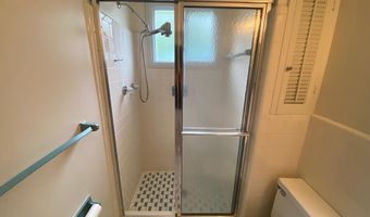 6411 E HALBERT Rd, Bethesda, MD 20817