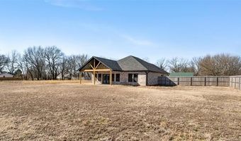 205 Lindsey Ave, Adair, OK 74330