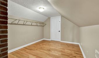 3046 Hawthorne St, Athens, TN 37303