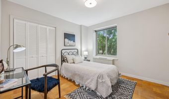 3000 SPOUT RUN Pkwy D212, Arlington, VA 22201