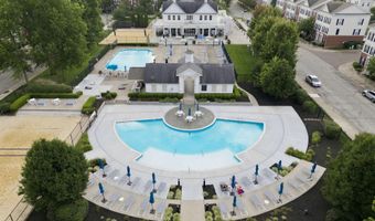 3992 Trade Royal Crossing Dr, Columbus, OH 43230