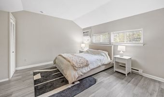 426 Emmett St APT N, Bristol, CT 06010