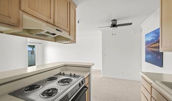 3991 Crown Point Dr P13, San Diego, CA 92109