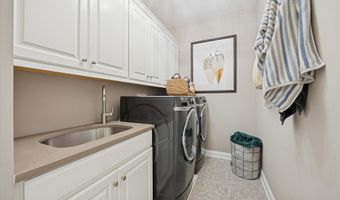 4 WHITE FIELD Ct, Ambler, PA 19002