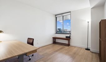 2001 15TH St N 608, Arlington, VA 22201