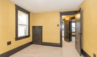 258 Oberlin Ct, Akron, OH 44311