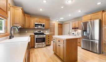 1300 26TH St SW, Austin, MN 55912
