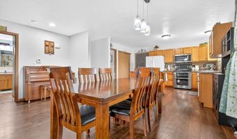 2403 W AMERICAN Dr, Neenah, WI 54956