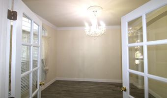 320 Remington Way Dr, Ballwin, MO 63021