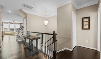 42230 PIEBALD Sq, Aldie, VA 20105
