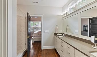 1716 Bay St, Charlotte, NC 28204