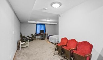 320 7th Ave E, Alexandria, MN 56308