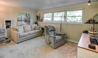 4101 Donald Dr, Madison, WI 53704