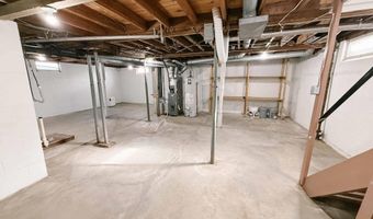 704 3rd Ave, Alton, IA 51003