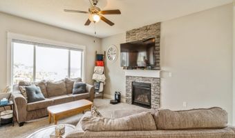 1401 S 10th St, Adel, IA 50003