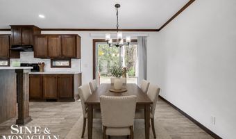2060 Washington St, Algonac, MI 48001