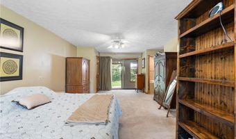 12980 Robinwood St NE, Alliance, OH 44601