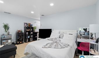 956 E Linden St, Allentown, PA 18109
