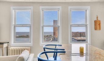400 Deal Lake Dr 7C, Asbury Park, NJ 07712