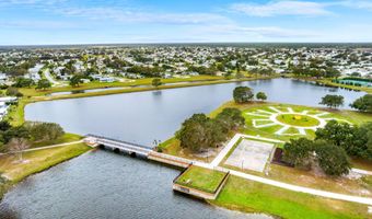 918 Balsam St, Barefoot Bay, FL 32976