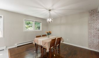 102 Andover Sparta Rd, Andover, NJ 07860