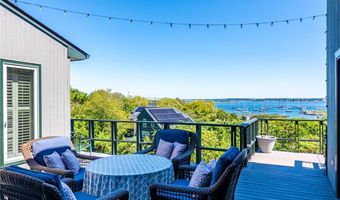 36 Newport St, Jamestown, RI 02835