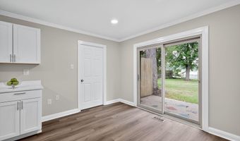 4027 CHELMONT Ln, Bowie, MD 20715