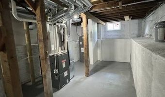 1319 14th, Aurora, NE 68818
