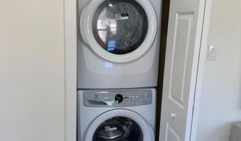 5805 BLAINE Dr, Alexandria, VA 22303