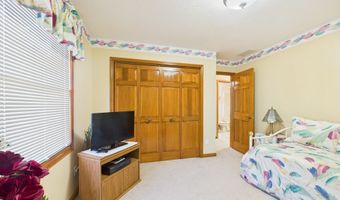 211 Orchard Ln, Alexandria, IN 46001